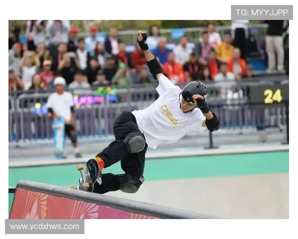 重庆滑板队在全国滑板配合排行榜中荣获第八名展现出强大实力与潜力